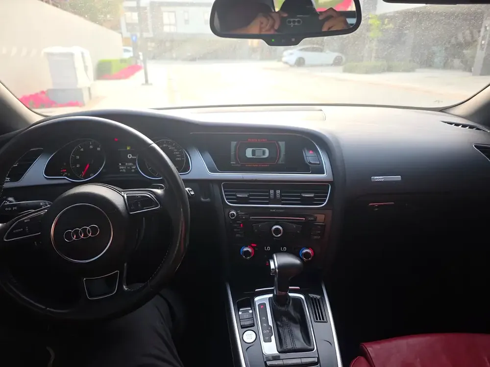 Audi A5 35 TFSI 2015 - GCC Specs - Well Maintained - Image 9