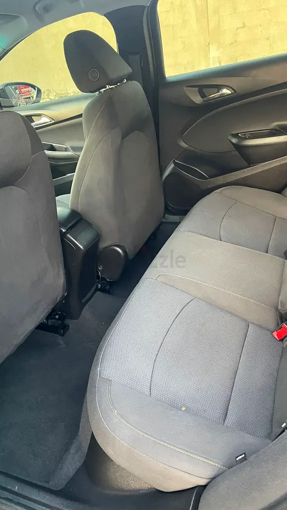 2019 Chevrolet Cruze LT | Efficient  Reliable Sedan - Image 10