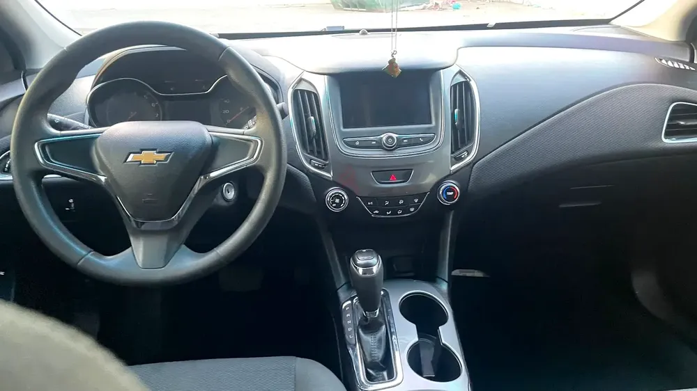 2019 Chevrolet Cruze LT | Efficient  Reliable Sedan - Image 11