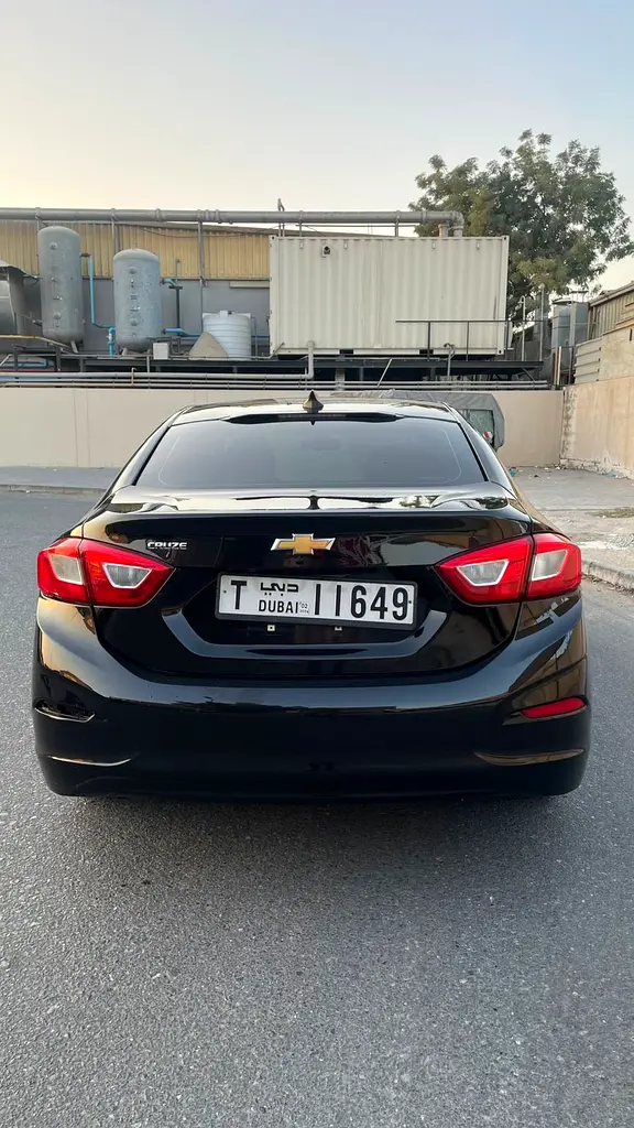 2019 Chevrolet Cruze LT | Efficient  Reliable Sedan - Image 4