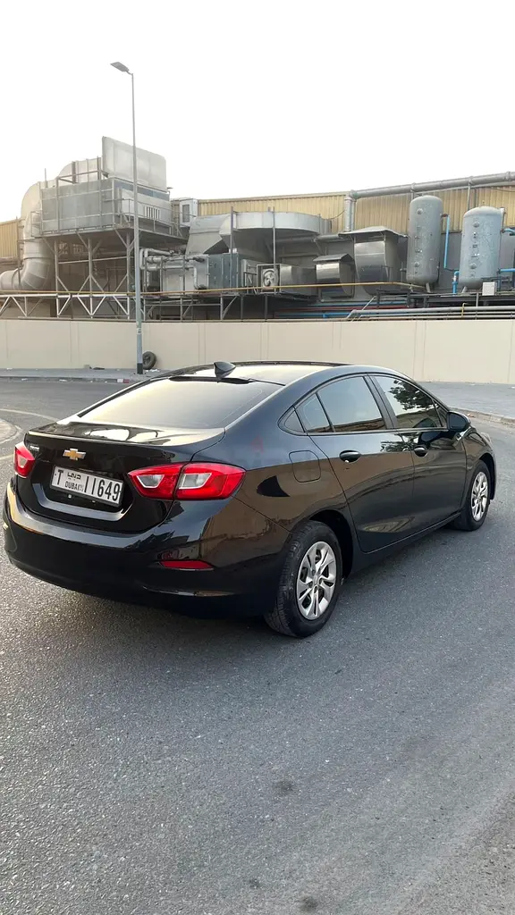 2019 Chevrolet Cruze LT | Efficient  Reliable Sedan - Image 5