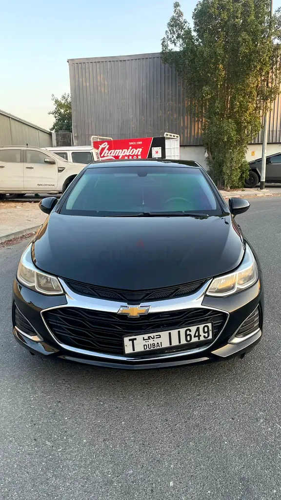 2019 Chevrolet Cruze LT | Efficient  Reliable Sedan - Image 6