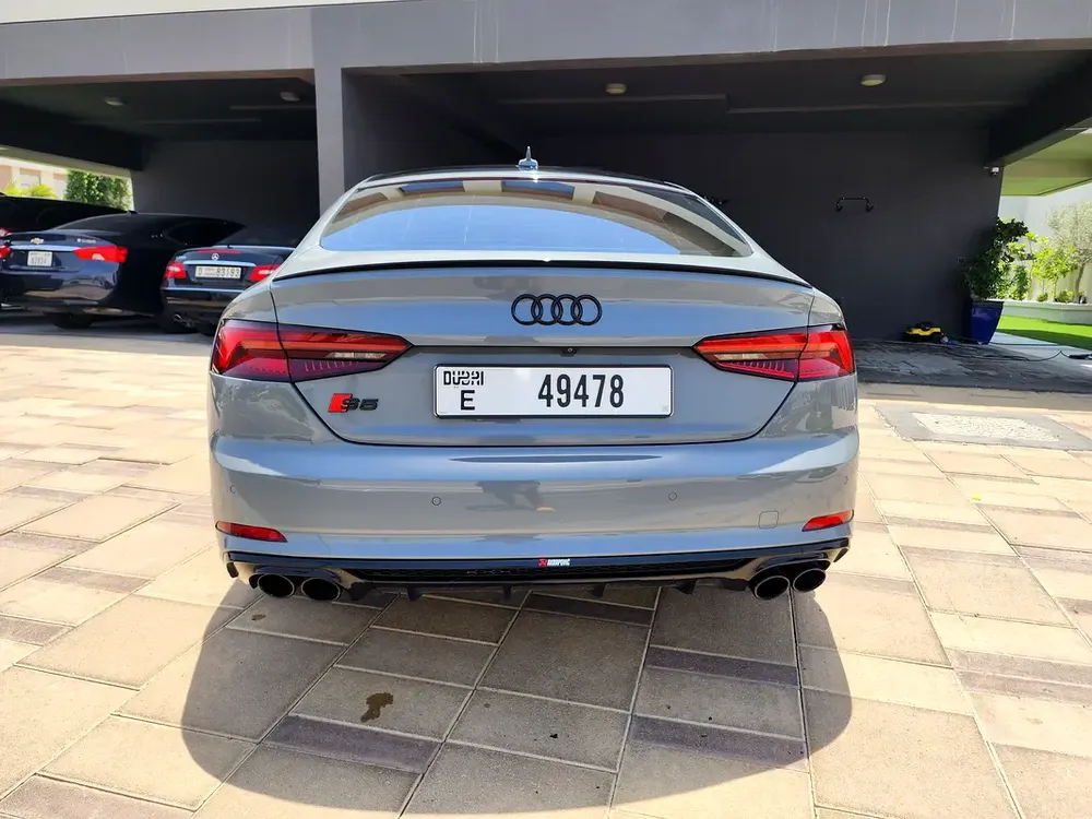 Rare Audi S5 Sportback Nadro Grey Quattro GCC Specs - Image 5