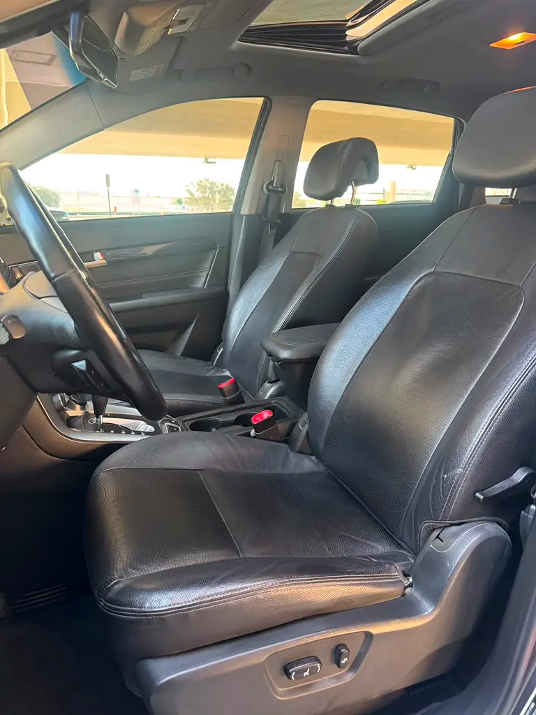 2013 Chevrolet Captiva LTZ Full Option GCC 7 seater - Image 17