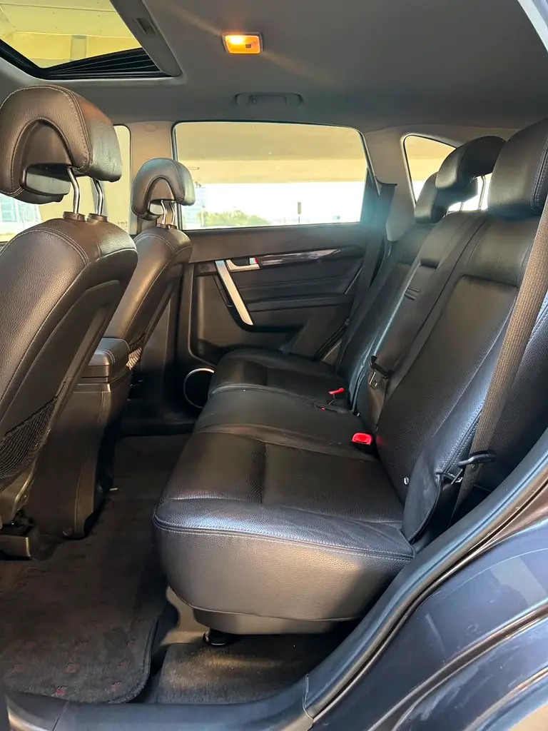 2013 Chevrolet Captiva LTZ Full Option GCC 7 seater - Image 18