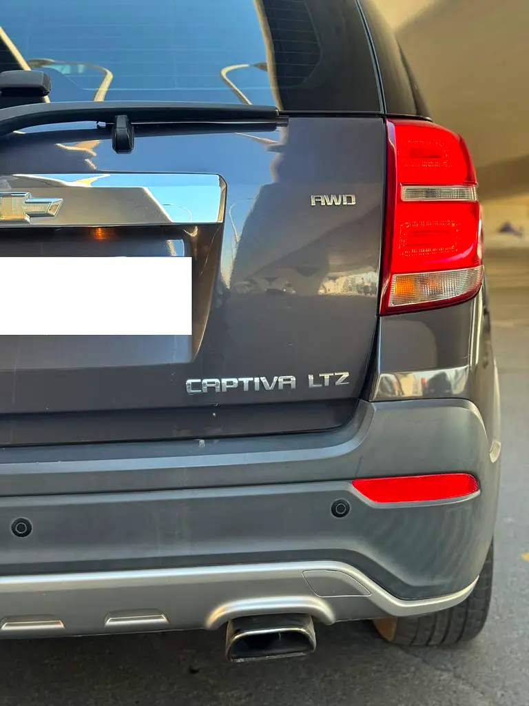 2013 Chevrolet Captiva LTZ Full Option GCC 7 seater - Image 7