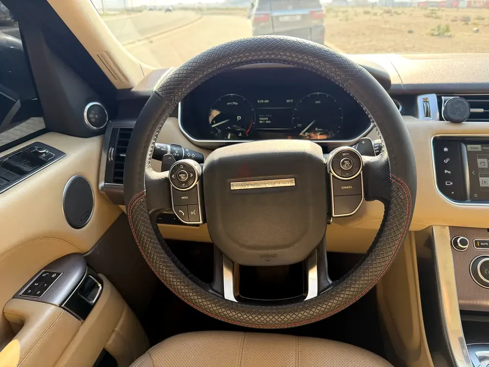 2016 Land Rover Range Rover Sport HSE | GCC Specs | Low Mileage | Pristine Condition - Image 7