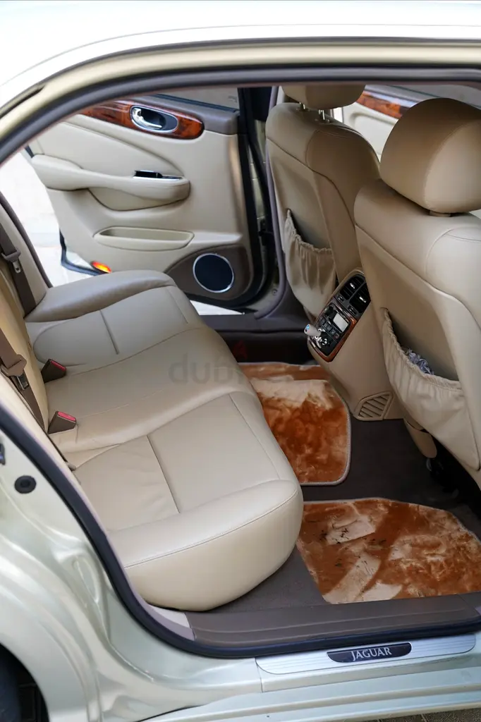 Jaguar XJ 2006 GCC Specs V6 Luxury Sedan - Image 13