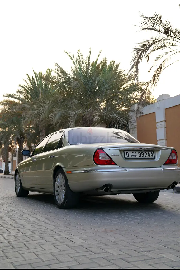 Jaguar XJ 2006 GCC Specs V6 Luxury Sedan - Image 5