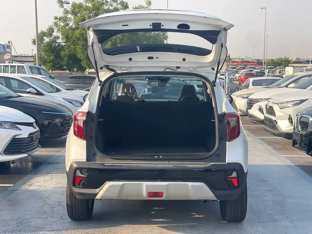2025 KIA SELTOS 1.5L BLACK ROOF WITH ELECTRIC SEAT - Image 16