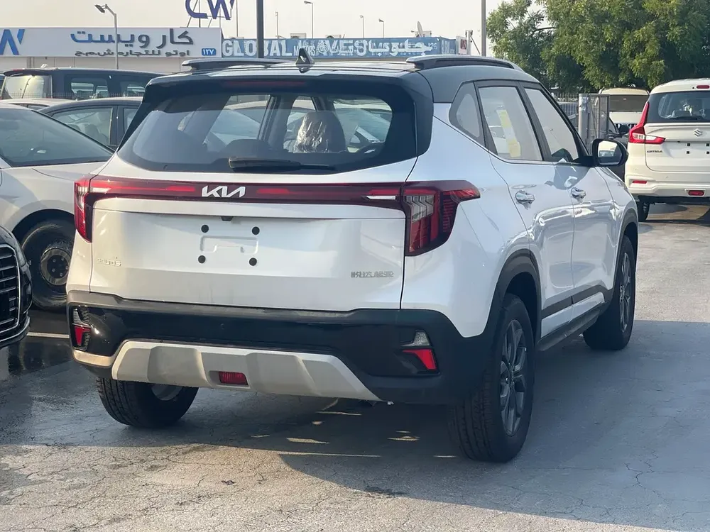 2025 KIA SELTOS 1.5L BLACK ROOF WITH ELECTRIC SEAT - Image 5