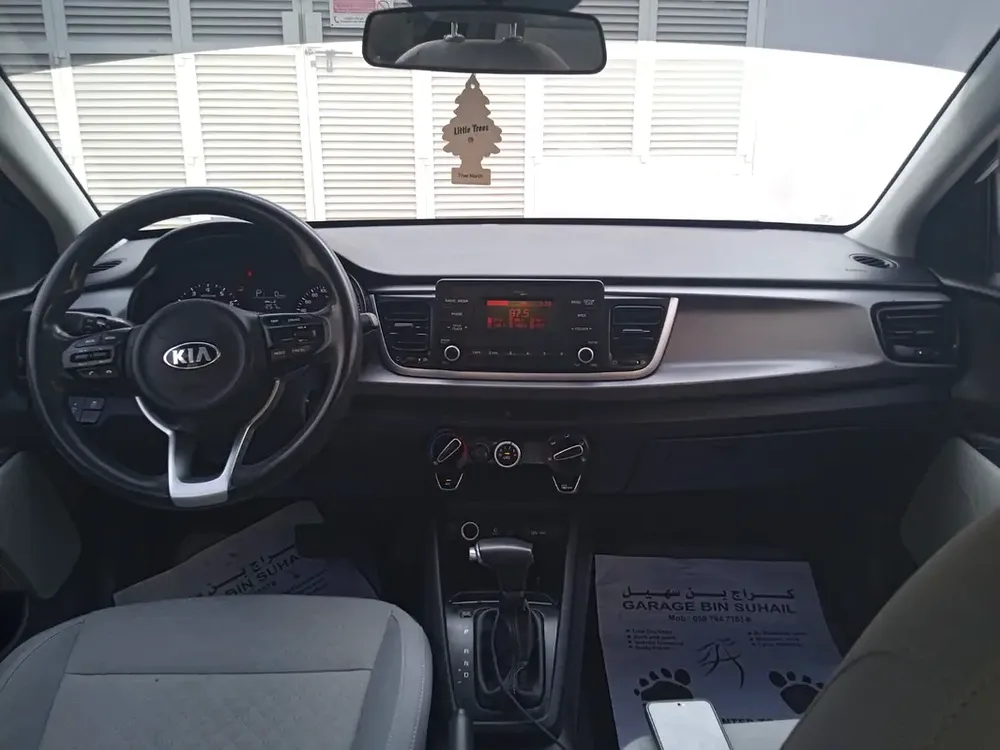 Kia Rio 2019 GCC SPECS LADY DRIVEN - Image 12