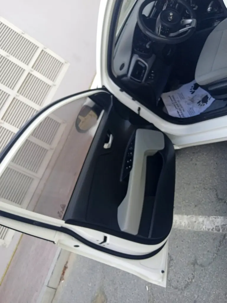 Kia Rio 2019 GCC SPECS LADY DRIVEN - Image 13