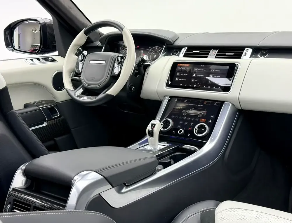 2022 Range Rover Sport SVR Carbon Edition, 2028 RR Warranty, Full RR Service History, Low Km, GCC - Image 12