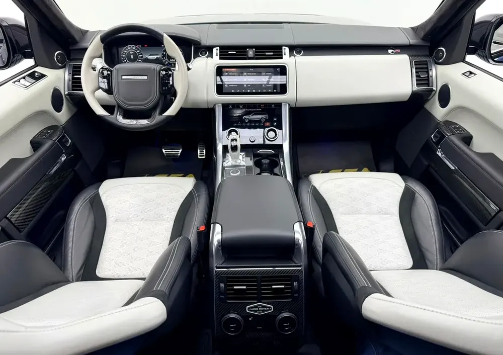 2022 Range Rover Sport SVR Carbon Edition, 2028 RR Warranty, Full RR Service History, Low Km, GCC - Image 14