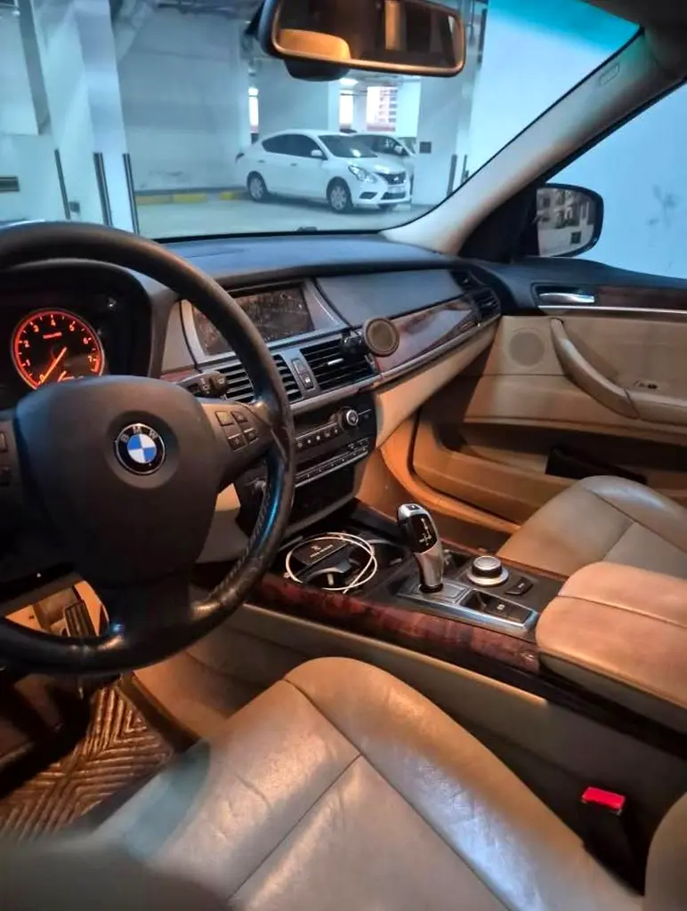 BMW X5 3.0i 2008 | GCC Specs - Image 4