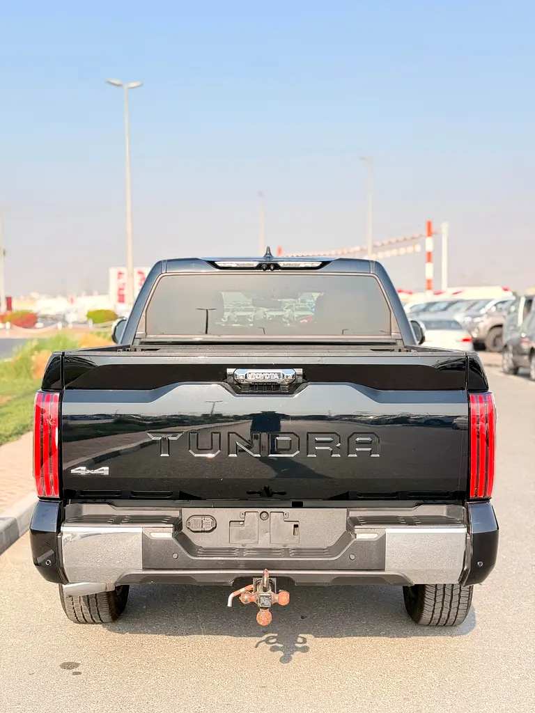 TOYOTA TUNDRA PLATINUM 4x4  - 2023 PANORAMIC ROOF - Excellent Condition  3. 4 - V6 - Image 20