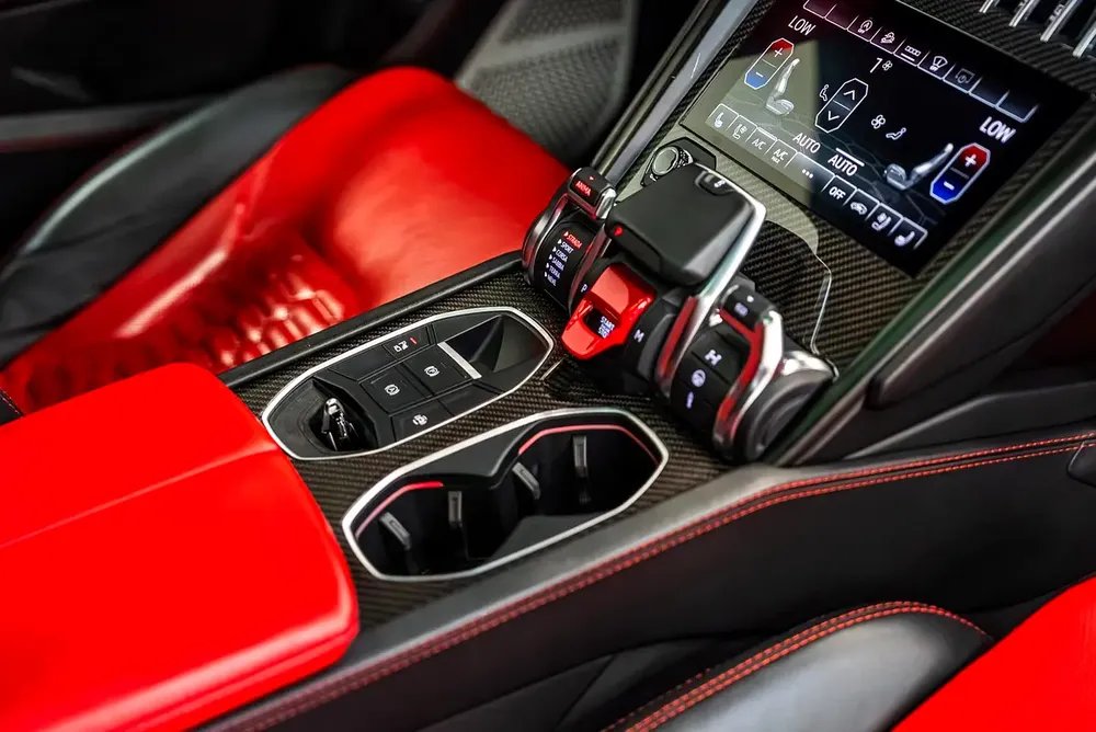 Lamborghini Urus Standard 2022 GCC Specs - Image 10