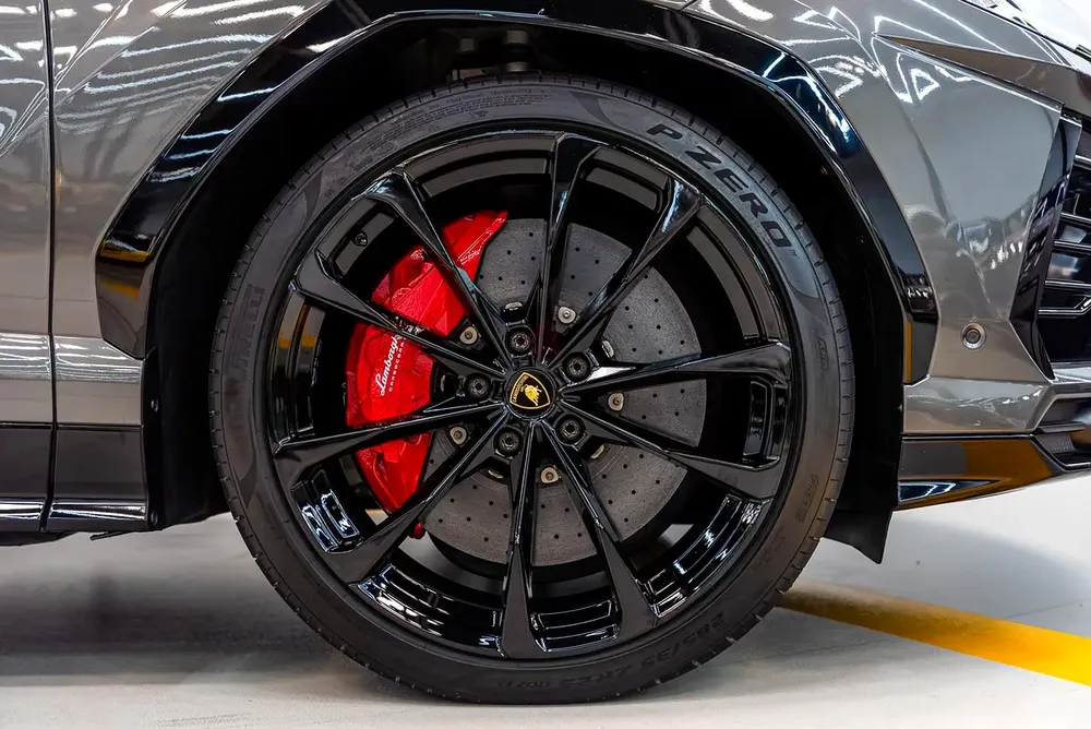Lamborghini Urus Standard 2022 GCC Specs - Image 17