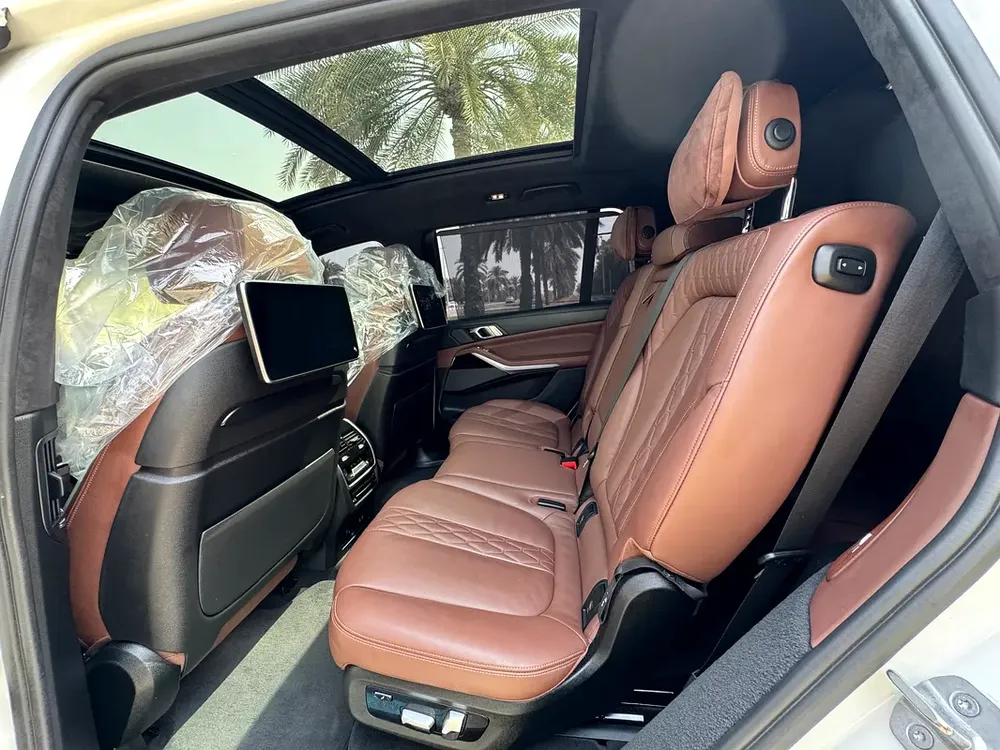 BMW X7 xDrive40i 2020 GCC Specs - Luxury 7-Seater - Image 11
