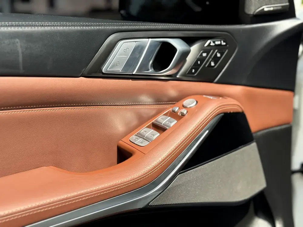 BMW X7 xDrive40i 2020 GCC Specs - Luxury 7-Seater - Image 19