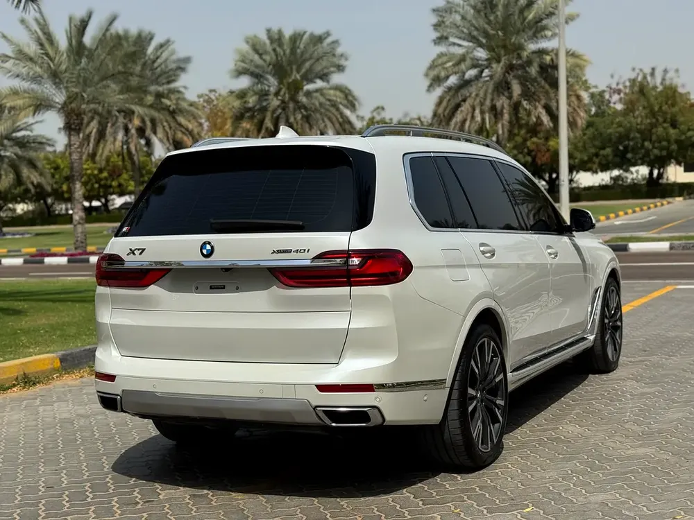 BMW X7 xDrive40i 2020 GCC Specs - Luxury 7-Seater - Image 8