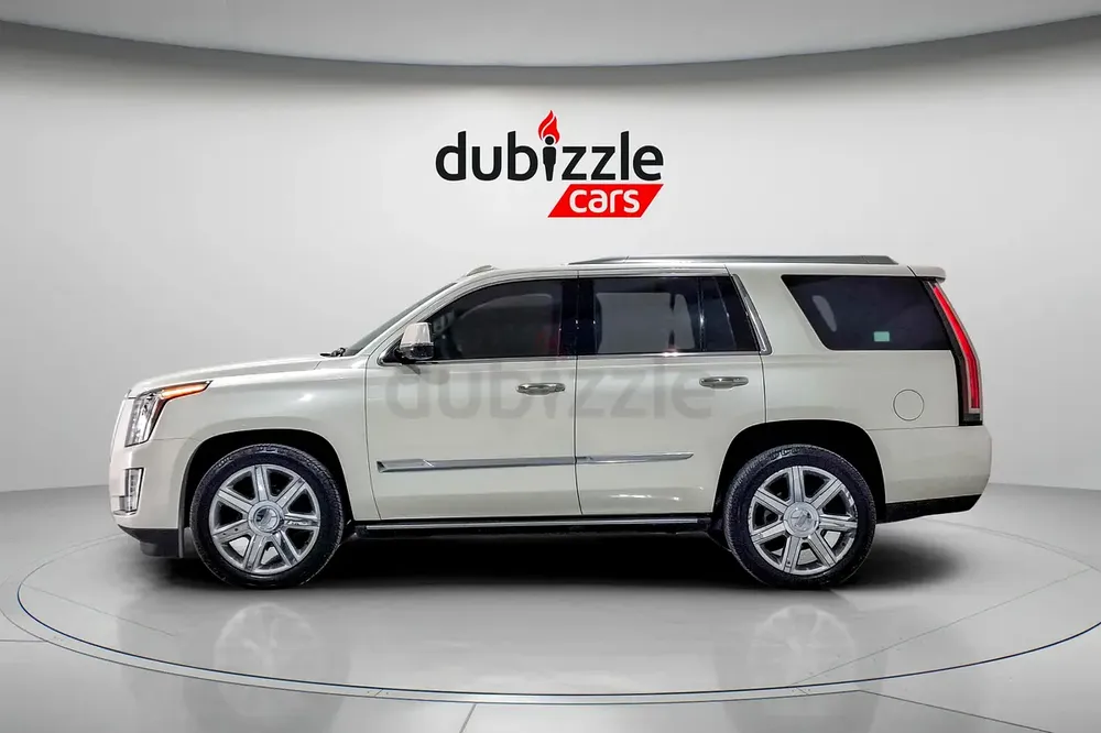 AED 6579/month | 2015 Cadillac Escalade  | GCC Specs | Ref#430950 - Image 5