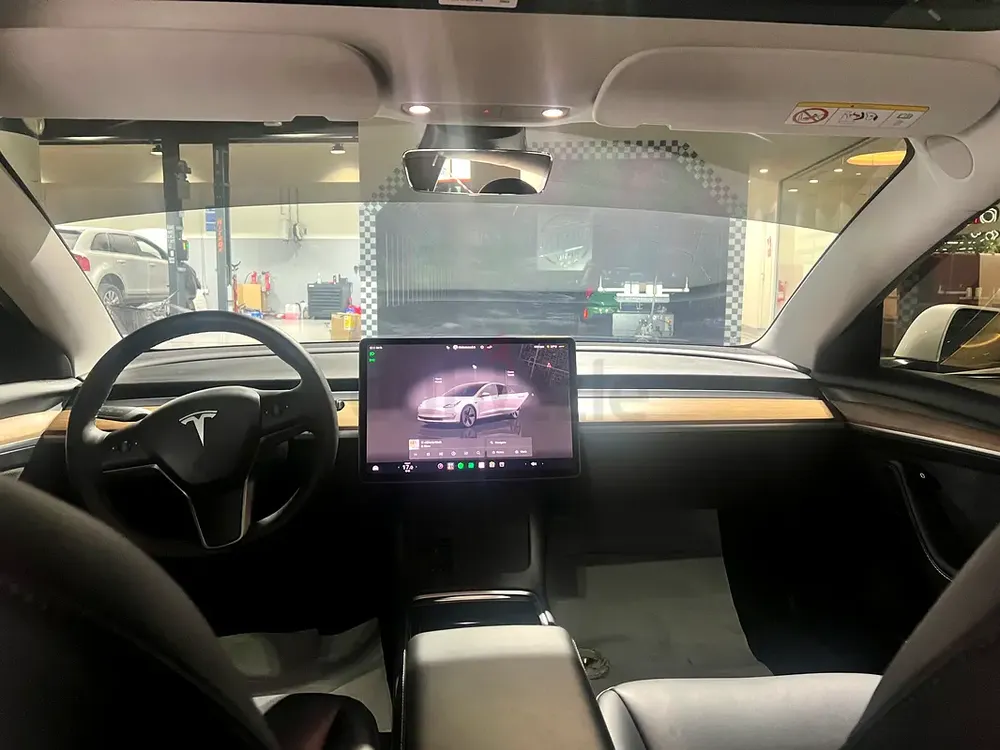 2022 Tesla Model 3 Standard (GCC Specs) - Image 6