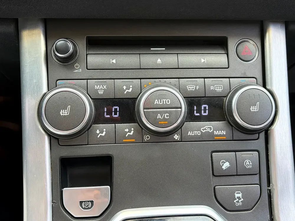 Land Rover Range Rover Evoque  2019 - Korean Specs - Image 15