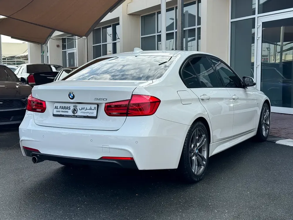 2019 BMW 3-Series 320i M KIT xDrive - fully loaded Well Maintained - Image 8
