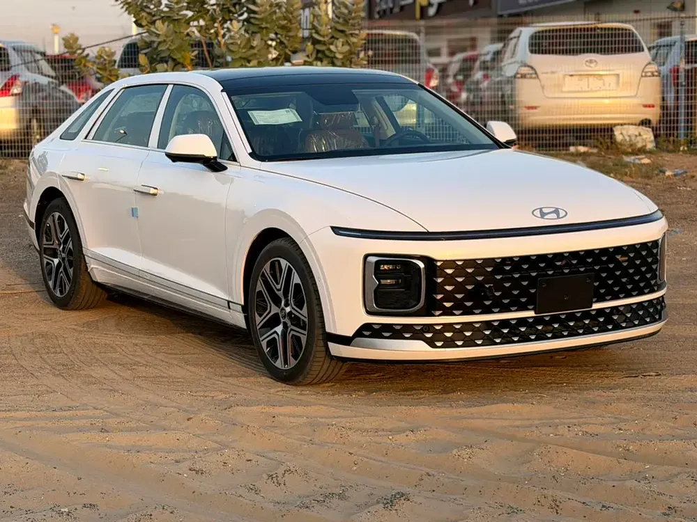 Hyundai Azera Premium 2026 - GCC Specs - Brand New - Image 5