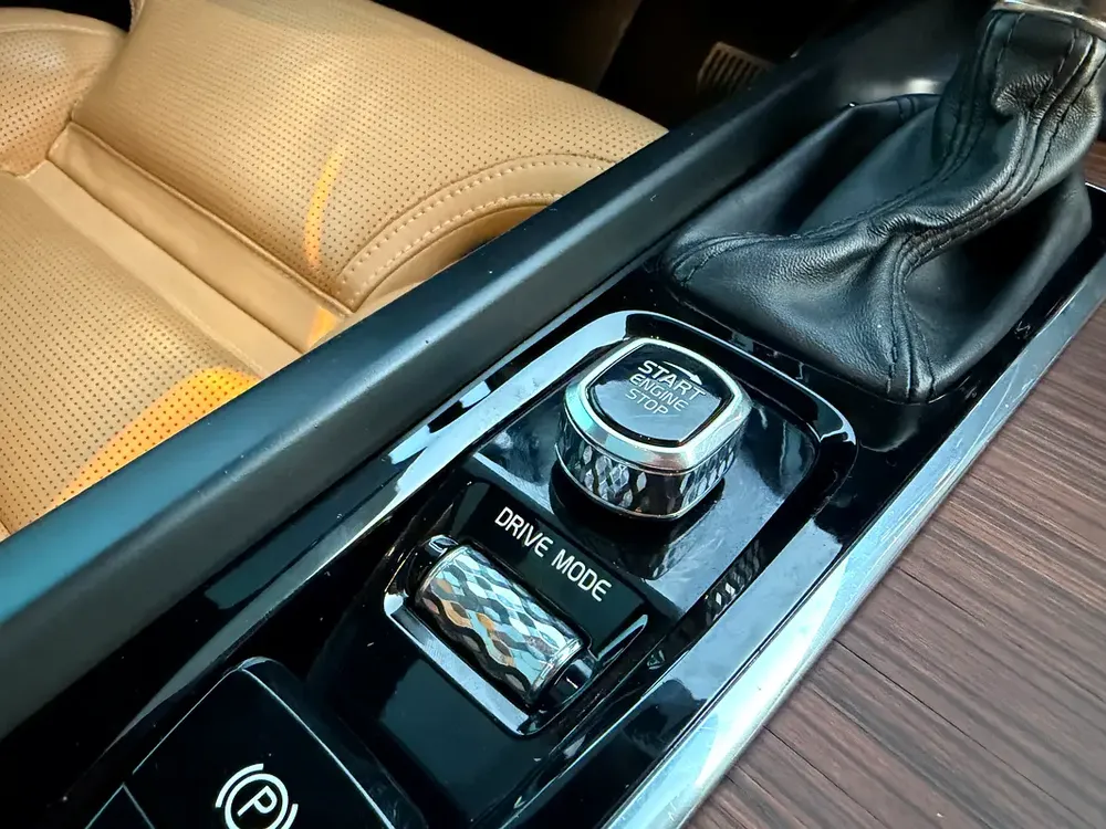 2020 Volvo XC60 T6 Inscription Highline | GCC Specs | Low Mileage - Image 10