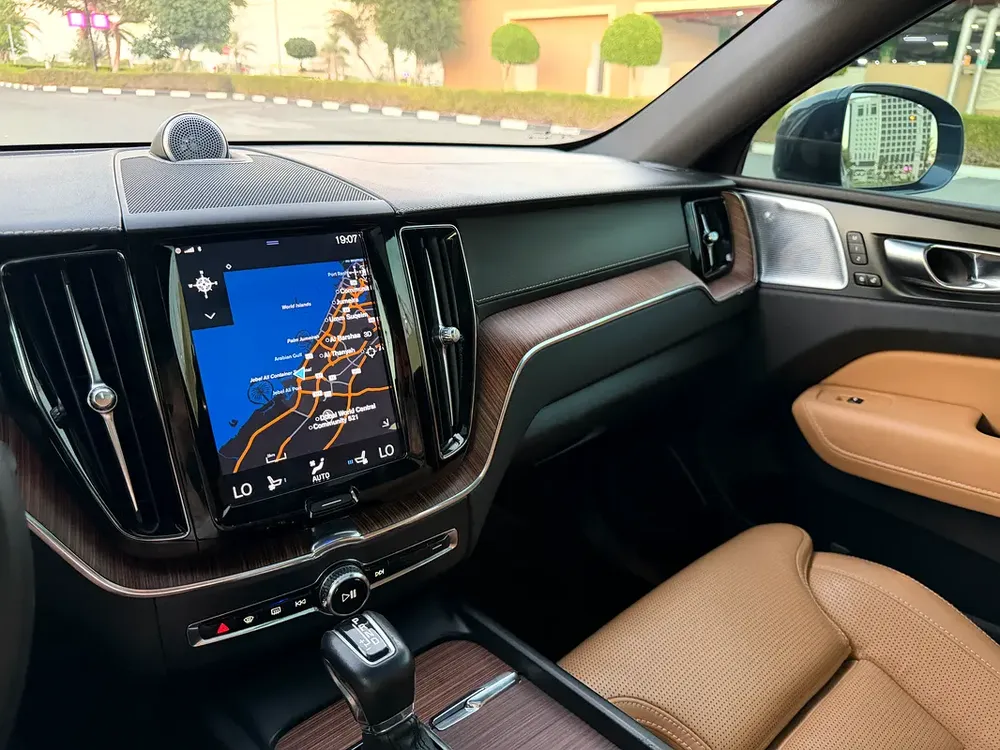 2020 Volvo XC60 T6 Inscription Highline | GCC Specs | Low Mileage - Image 17