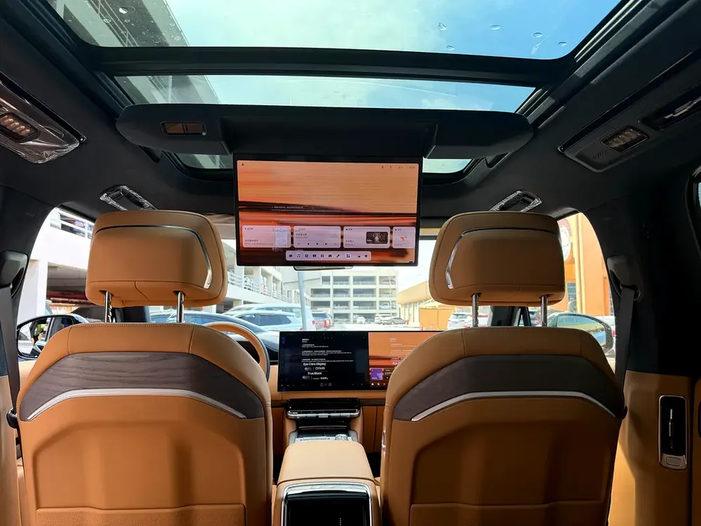ZEEKR 9X Ultra 70kWh | 2nd-row Swivel Seats - Image 13