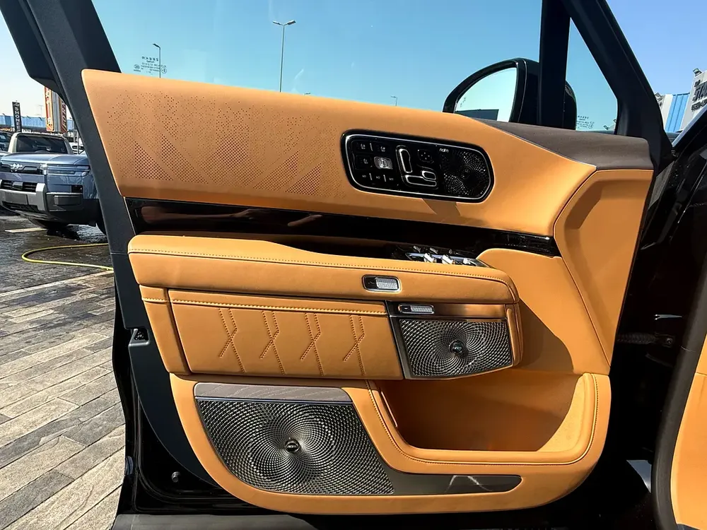 ZEEKR 9X Ultra 70kWh | 2nd-row Swivel Seats - Image 15