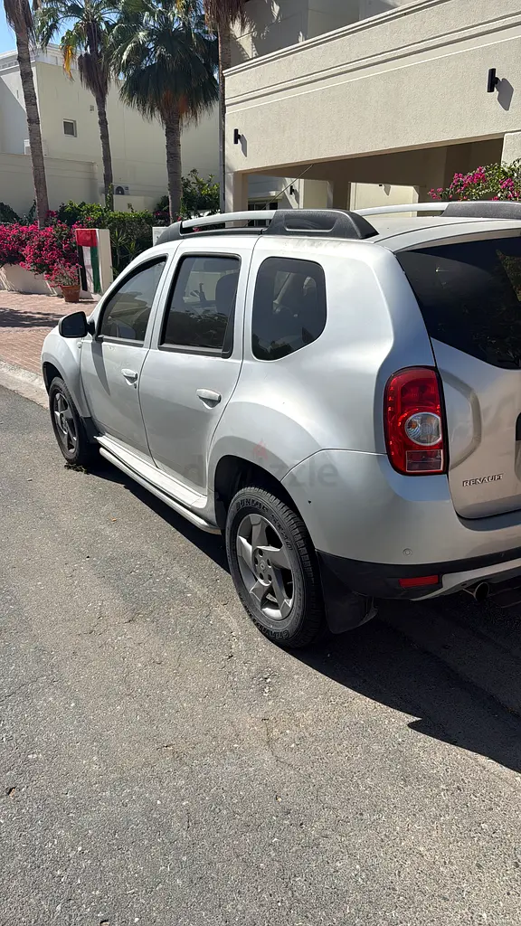 Renault Duster SE 4X4 2014 - GCC Specs - Image 5