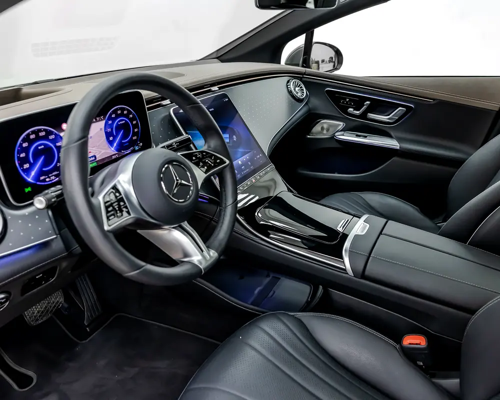 MERCEDES EQE350+ || 2024 - GCC - GARGASH WARRANTY AND SERVICE CONTRACT - EXCELLENT CONDITION - Image 9