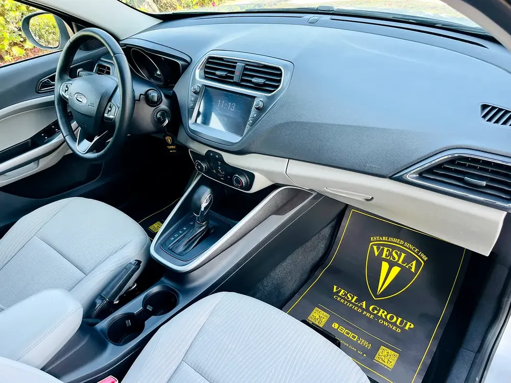 UNLIMITED MILEAGE WARRANTY / CRUISE CONTROL + CAMERA + ALLOY WHEELS + LED LIGHT / IN HOUSE FINANCE - Image 10