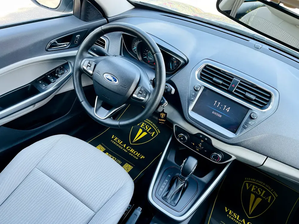 UNLIMITED MILEAGE WARRANTY / CRUISE CONTROL + CAMERA + ALLOY WHEELS + LED LIGHT / IN HOUSE FINANCE - Image 17
