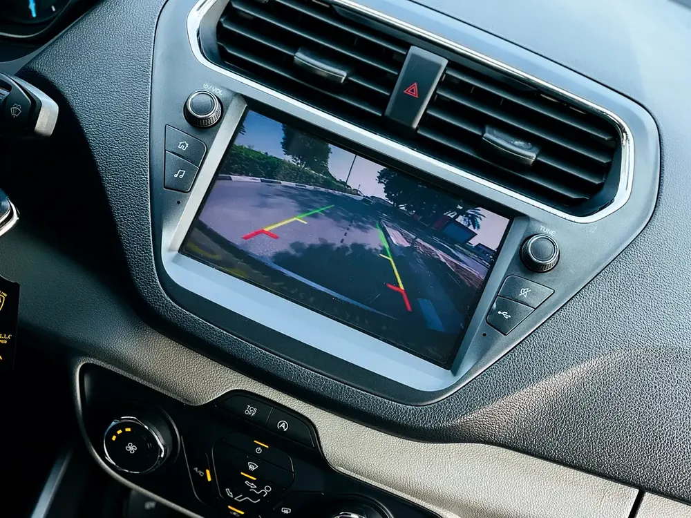 UNLIMITED MILEAGE WARRANTY / CRUISE CONTROL + CAMERA + ALLOY WHEELS + LED LIGHT / IN HOUSE FINANCE - Image 20