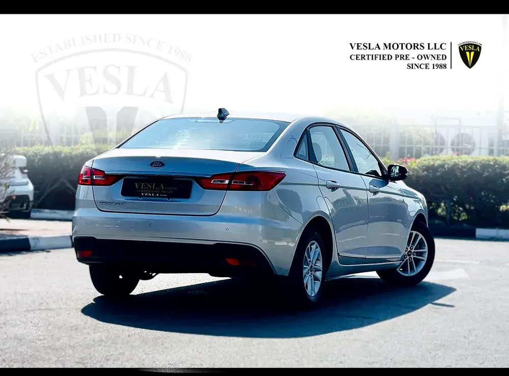 UNLIMITED MILEAGE WARRANTY / CRUISE CONTROL + CAMERA + ALLOY WHEELS + LED LIGHT / IN HOUSE FINANCE - Image 6