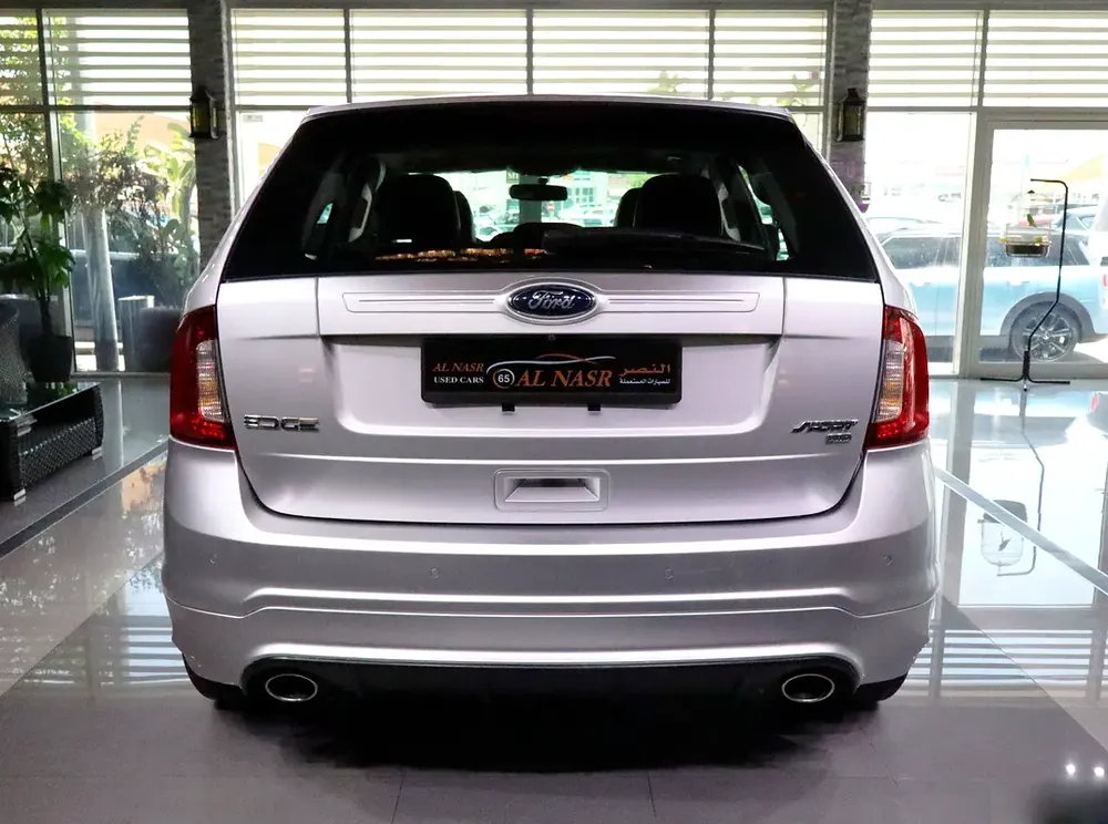GCC Specs . Full Option . Excellent Condition - Image 5