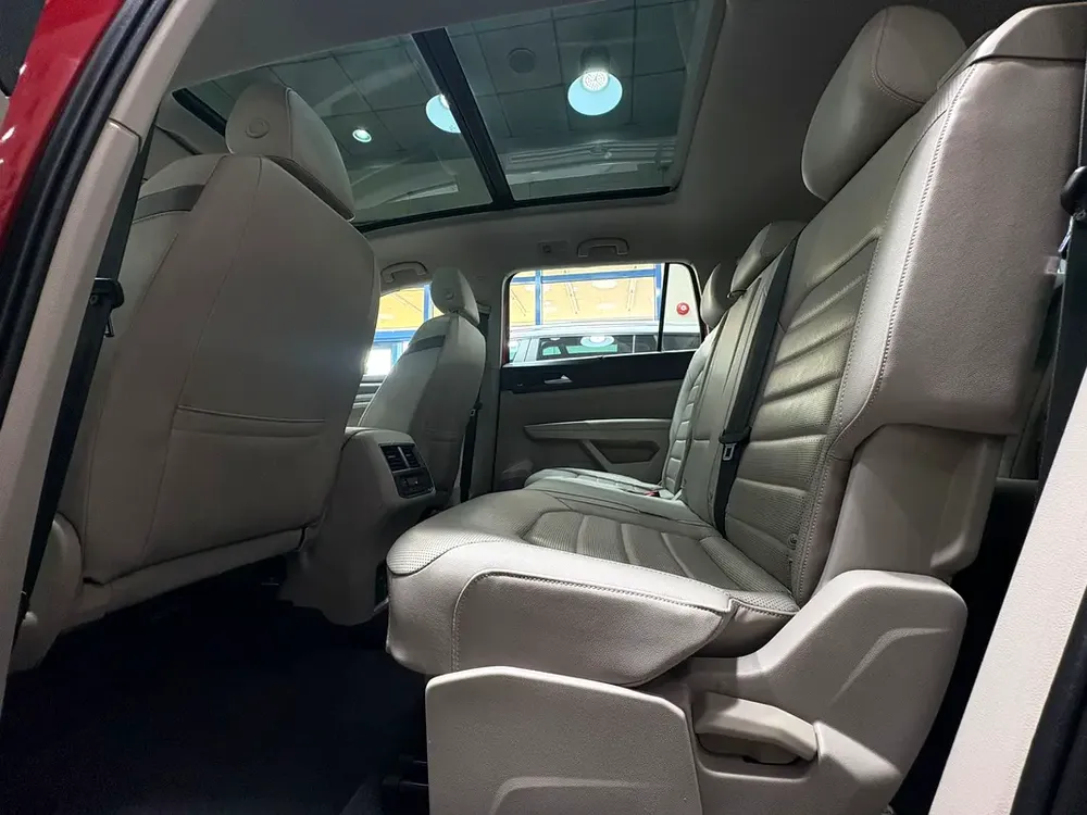 Volkswagen Teramont 4MOTION 2021 GCC Specs - Excellent Condition! - Image 9
