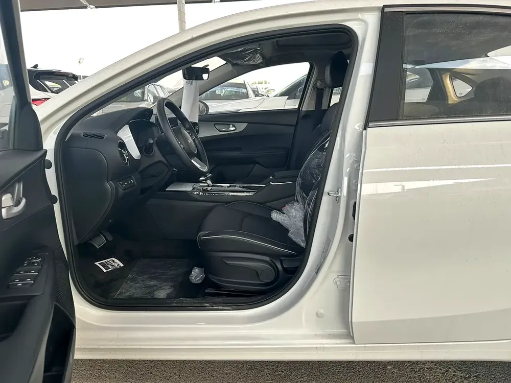 Kia K3 - Image 4
