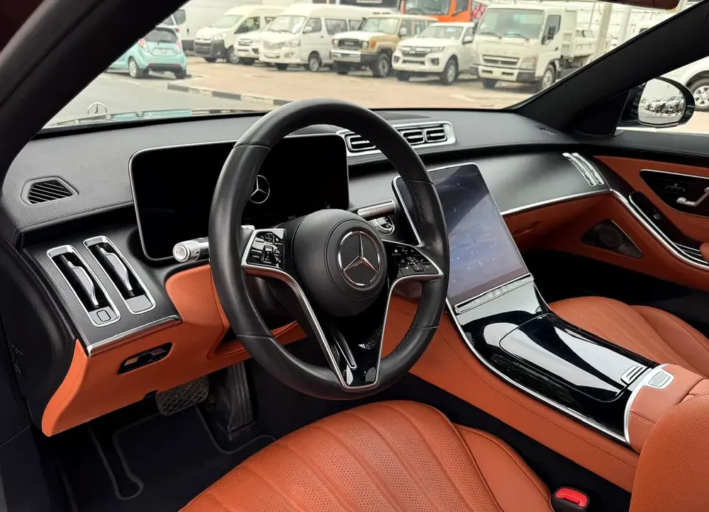 BENZ S450 | 2026 | ONLY : 25576 KM | S500 BODY KIT | ZAFRANE INTERIOR | GCC SPECS | CLEAN TITLE - Image 12