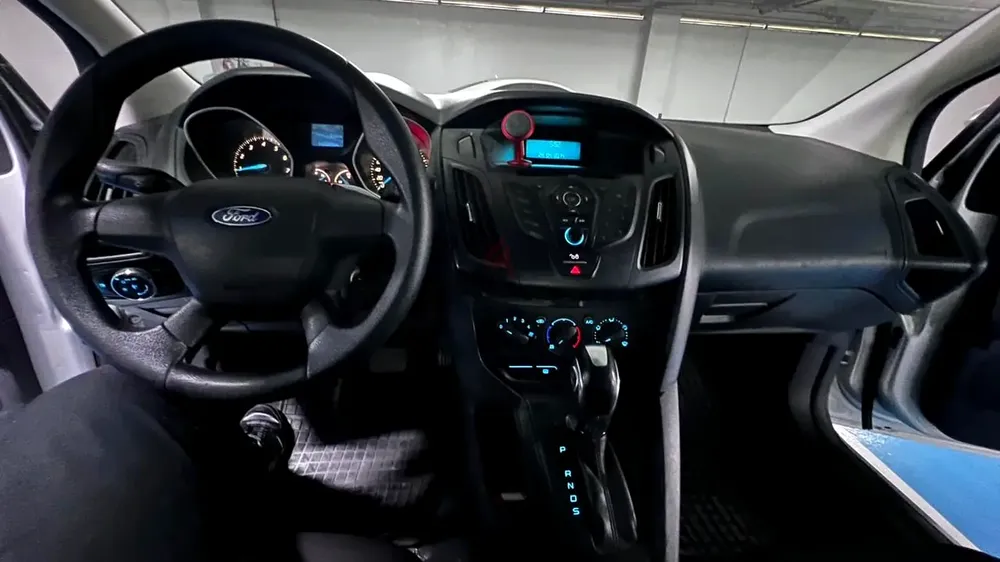 Ford Focus 2013 GCC Specs - Image 11