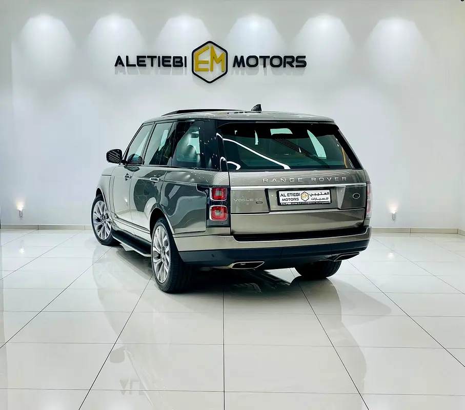 RANGE ROVER   VOUGE SE V8
MODEL : 2020
K M : 139, 000
GCC SPECS - Image 5