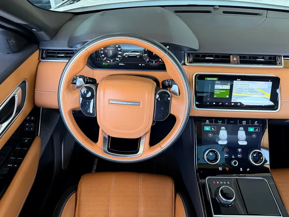 AED 1,680 P.M | 2019 Range Rover Velar P300 HSE R-Dynamic | Under Warranty | GCC | - Image 10