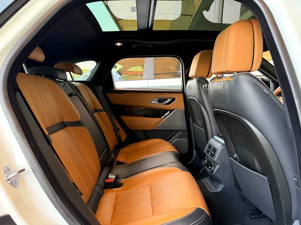 AED 1,680 P.M | 2019 Range Rover Velar P300 HSE R-Dynamic | Under Warranty | GCC | - Image 20