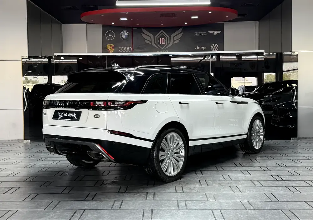 AED 1,680 P.M | 2019 Range Rover Velar P300 HSE R-Dynamic | Under Warranty | GCC | - Image 4